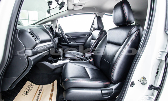 Buy Used Honda Jazz White Car in Bangkok in Bangkok Buy Used Honda Jazz White Car in Bangkok in Bangkok