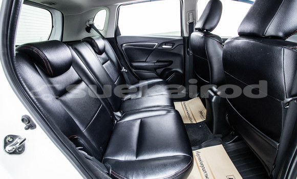 Buy Used Honda Jazz White Car in Bangkok in Bangkok Buy Used Honda Jazz White Car in Bangkok in Bangkok