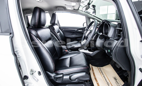 Buy Used Honda Jazz White Car in Bangkok in Bangkok Buy Used Honda Jazz White Car in Bangkok in Bangkok