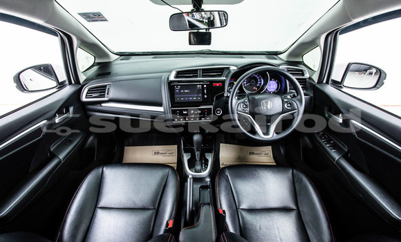 Buy Used Honda Jazz White Car in Bangkok in Bangkok Buy Used Honda Jazz White Car in Bangkok in Bangkok