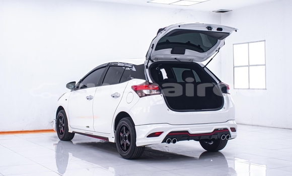 ซื้อ รถมือสอง Toyota Yaris ขาว รถยนต์ ใน %{เมือง} ใน นนทบุรี ซื้อ รถมือสอง Toyota Yaris ขาว รถยนต์ ใน %{เมือง} ใน นนทบุรี