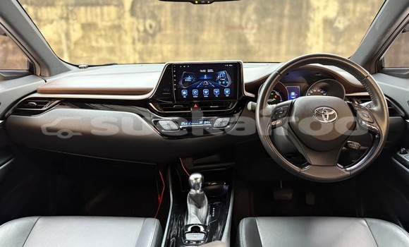 Buy Used Toyota C-HR White Car in Nonthaburi in Nonthaburi Buy Used Toyota C-HR White Car in Nonthaburi in Nonthaburi