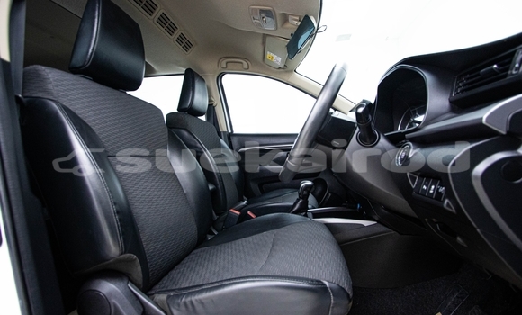 ซื้อ รถมือสอง Suzuki Ertiga ขาว รถยนต์ ใน %{เมือง} ใน นนทบุรี ซื้อ รถมือสอง Suzuki Ertiga ขาว รถยนต์ ใน %{เมือง} ใน นนทบุรี