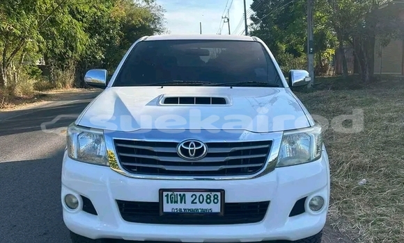Buy Used Toyota Hiluxe VIGO White Car in Kanchanaburi in Kanchanaburi Buy Used Toyota Hiluxe VIGO White Car in Kanchanaburi in Kanchanaburi