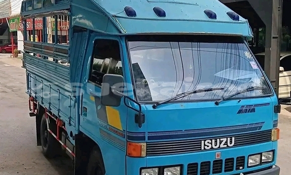 ซื้อ รถมือสอง Isuzu Bellett สีน้ำเงิน รถยนต์ ใน %{เมือง} ใน ฉะเชิงเทรา ซื้อ รถมือสอง Isuzu Bellett สีน้ำเงิน รถยนต์ ใน %{เมือง} ใน ฉะเชิงเทรา