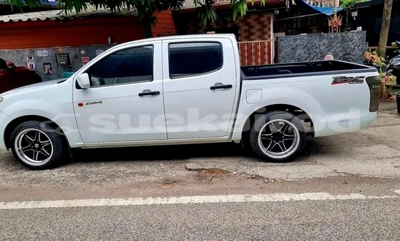 ซื้อ รถมือสอง Isuzu D–MAX ขาว รถยนต์ ใน %{เมือง} ใน ชัยนาท ซื้อ รถมือสอง Isuzu D–MAX ขาว รถยนต์ ใน %{เมือง} ใน ชัยนาท