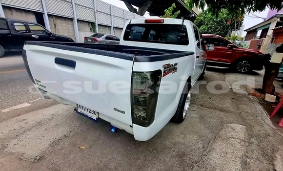 ซื้อ รถมือสอง Isuzu D–MAX ขาว รถยนต์ ใน %{เมือง} ใน ชัยนาท ซื้อ รถมือสอง Isuzu D–MAX ขาว รถยนต์ ใน %{เมือง} ใน ชัยนาท