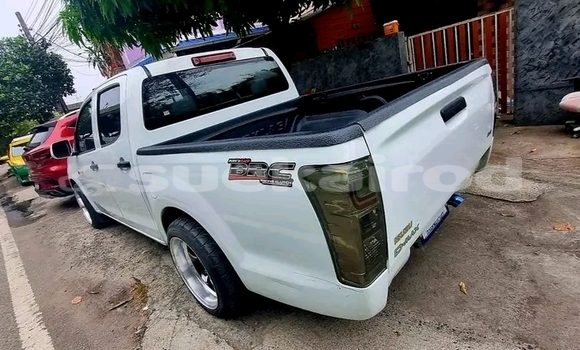 ซื้อ รถมือสอง Isuzu D–MAX ขาว รถยนต์ ใน %{เมือง} ใน ชัยนาท ซื้อ รถมือสอง Isuzu D–MAX ขาว รถยนต์ ใน %{เมือง} ใน ชัยนาท