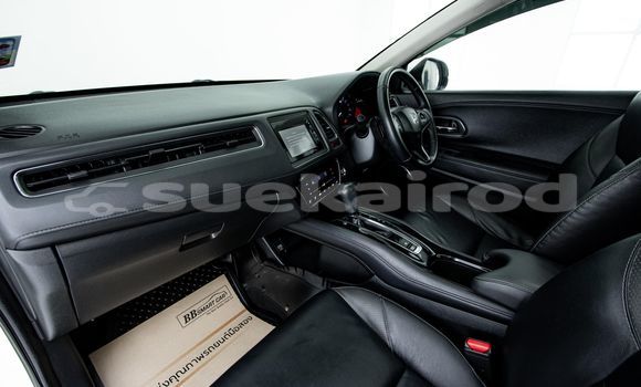 ซื้อ รถมือสอง Honda HR-V ขาว รถยนต์ ใน %{เมือง} ใน กรุงเทพมหานคร ซื้อ รถมือสอง Honda HR-V ขาว รถยนต์ ใน %{เมือง} ใน กรุงเทพมหานคร