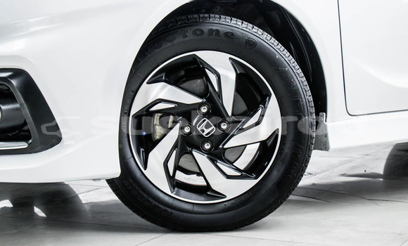 Buy Used Honda Mobilio White Car in Bangkok in Bangkok Buy Used Honda Mobilio White Car in Bangkok in Bangkok