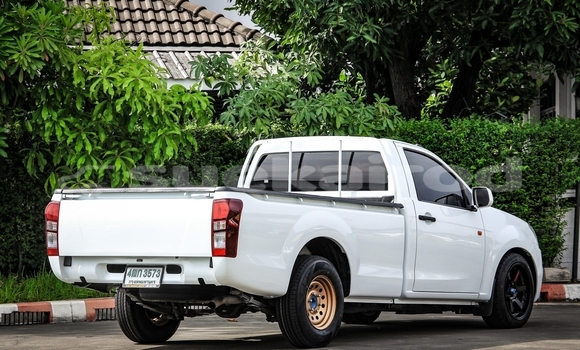 Buy Used Isuzu DâMAX White Car in Nonthaburi in Nonthaburi Buy Used Isuzu DâMAX White Car in Nonthaburi in Nonthaburi
