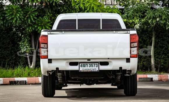 Buy Used Isuzu DâMAX White Car in Nonthaburi in Nonthaburi Buy Used Isuzu DâMAX White Car in Nonthaburi in Nonthaburi