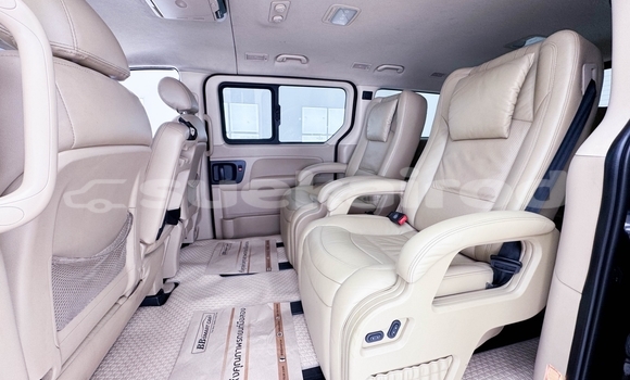 ซื้อ รถมือสอง Hyundai H1 สีดำ รถยนต์ ใน %{เมือง} ใน นนทบุรี ซื้อ รถมือสอง Hyundai H1 สีดำ รถยนต์ ใน %{เมือง} ใน นนทบุรี