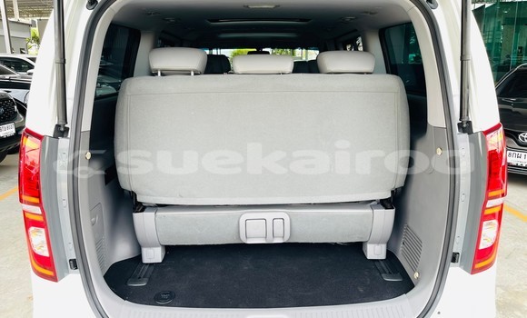ซื้อ รถมือสอง Hyundai H1 ขาว รถยนต์ ใน %{เมือง} ใน นนทบุรี ซื้อ รถมือสอง Hyundai H1 ขาว รถยนต์ ใน %{เมือง} ใน นนทบุรี