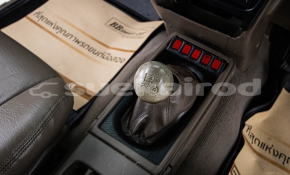 Buy Used Toyota Hilux Brown Car in Nonthaburi in Nonthaburi Buy Used Toyota Hilux Brown Car in Nonthaburi in Nonthaburi