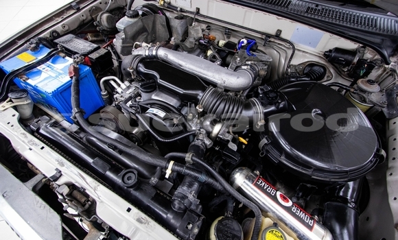 Buy Used Toyota Hilux Brown Car in Nonthaburi in Nonthaburi Buy Used Toyota Hilux Brown Car in Nonthaburi in Nonthaburi