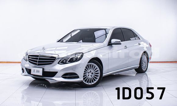 Buy Used Mercedes-Benz E-Classe White Car in Bangkok in Bangkok Buy Used Mercedes-Benz E-Classe White Car in Bangkok in Bangkok