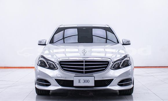 Buy Used Mercedes-Benz E-Classe White Car in Bangkok in Bangkok Buy Used Mercedes-Benz E-Classe White Car in Bangkok in Bangkok