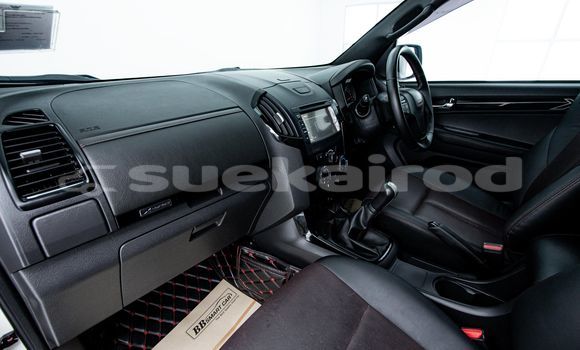 Buy Used Isuzu D-Max White Car in Bangkok in Bangkok Buy Used Isuzu D-Max White Car in Bangkok in Bangkok