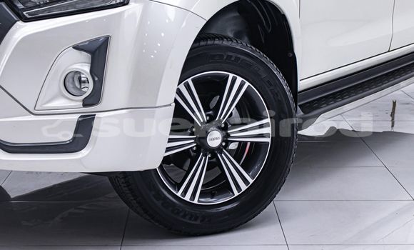 Buy Used Isuzu D-Max White Car in Bangkok in Bangkok Buy Used Isuzu D-Max White Car in Bangkok in Bangkok