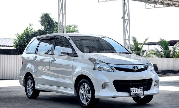 Buy Used Toyota Avanza White Car in Nonthaburi in Nonthaburi Buy Used Toyota Avanza White Car in Nonthaburi in Nonthaburi