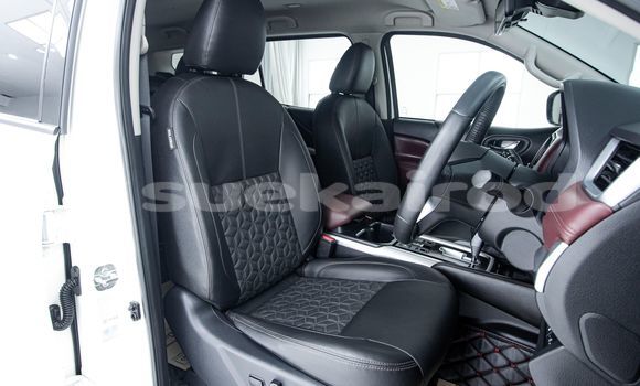 Buy Used Nissan X-Terra White Car in Bangkok in Bangkok Buy Used Nissan X-Terra White Car in Bangkok in Bangkok