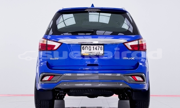 Buy Used Isuzu MU-X Blue Car in Nonthaburi in Nonthaburi Buy Used Isuzu MU-X Blue Car in Nonthaburi in Nonthaburi