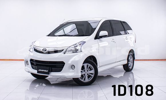 ซื้อ รถมือสอง Toyota Avanza ขาว รถยนต์ ใน %{เมือง} ใน กรุงเทพมหานคร
