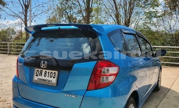 Buy Used Honda Jazz Blue Car in Ang Thong in Ang Thong Buy Used Honda Jazz Blue Car in Ang Thong in Ang Thong