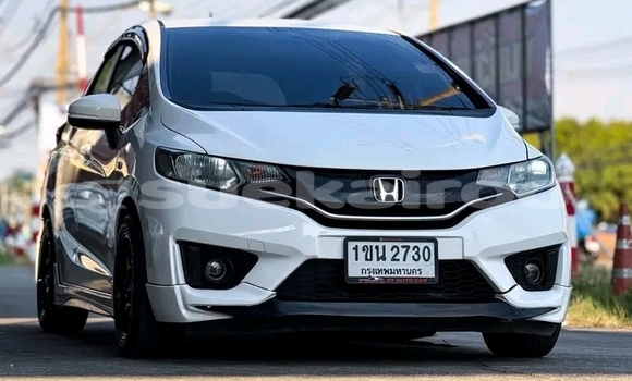 Buy Used Honda Jazz White Car in Chaiyaphum in Chaiyaphum Buy Used Honda Jazz White Car in Chaiyaphum in Chaiyaphum