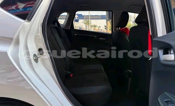 Buy Used Honda Jazz White Car in Chaiyaphum in Chaiyaphum Buy Used Honda Jazz White Car in Chaiyaphum in Chaiyaphum