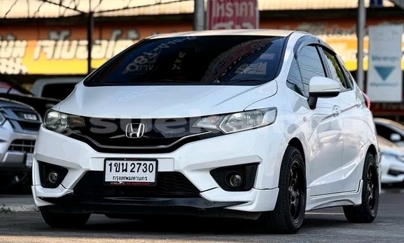 Buy Used Honda Jazz White Car in Chaiyaphum in Chaiyaphum Buy Used Honda Jazz White Car in Chaiyaphum in Chaiyaphum