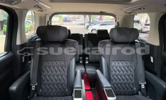 Buy Used Toyota Vellfire White Car in Kaeng Khlo in Chaiyaphum Buy Used Toyota Vellfire White Car in Kaeng Khlo in Chaiyaphum
