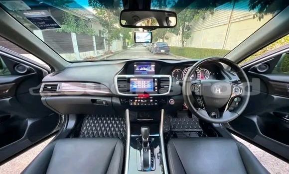 ซื้อ รถมือสอง Honda Accord อื่น ๆ รถยนต์ ใน %{เมือง} ใน ชัยนาท