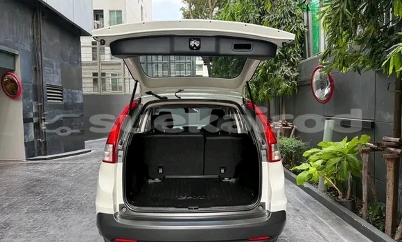 Buy Used Honda CR-V White Car in Chaiyaphum in Chaiyaphum Buy Used Honda CR-V White Car in Chaiyaphum in Chaiyaphum
