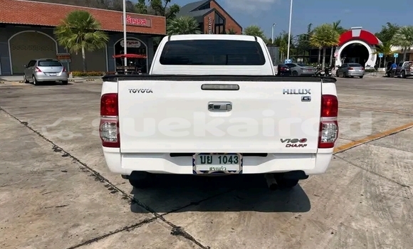 Buy Used Toyota Vigo White Car in Chachoengsao in Chachoengsao Buy Used Toyota Vigo White Car in Chachoengsao in Chachoengsao