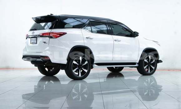 ซื้อ รถมือสอง Toyota Fortuner ขาว รถยนต์ ใน %{เมือง} ใน กรุงเทพมหานคร ซื้อ รถมือสอง Toyota Fortuner ขาว รถยนต์ ใน %{เมือง} ใน กรุงเทพมหานคร