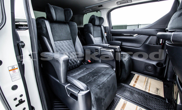 Buy Used Toyota Vellfire White Car in Bangkok in Bangkok Buy Used Toyota Vellfire White Car in Bangkok in Bangkok