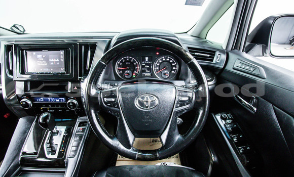 Buy Used Toyota Vellfire White Car in Bangkok in Bangkok Buy Used Toyota Vellfire White Car in Bangkok in Bangkok