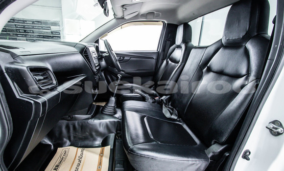 Buy Used Isuzu D-Max White Car in Bangkok in Bangkok Buy Used Isuzu D-Max White Car in Bangkok in Bangkok