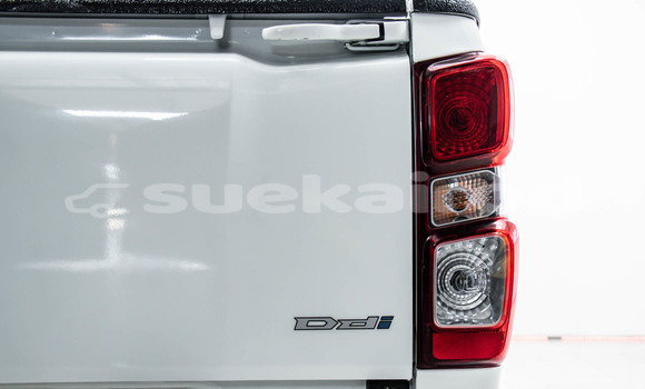 Buy Used Isuzu D-Max White Car in Bangkok in Bangkok Buy Used Isuzu D-Max White Car in Bangkok in Bangkok