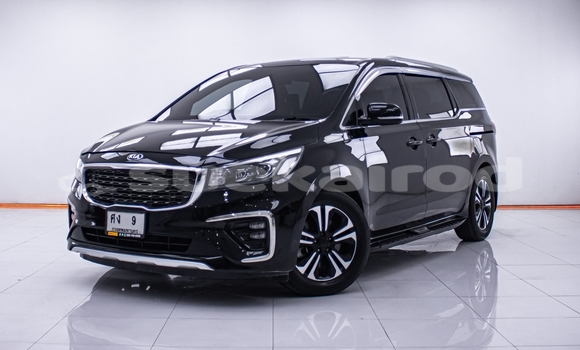 Buy Used Kia Carnival Black Car in Nonthaburi in Nonthaburi