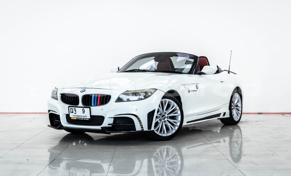 Buy Used BMW Z4 White Car in Nonthaburi in Nonthaburi