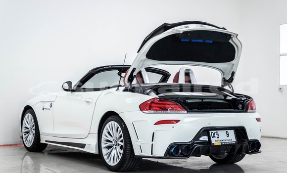 Buy Used BMW Z4 White Car in Nonthaburi in Nonthaburi Buy Used BMW Z4 White Car in Nonthaburi in Nonthaburi