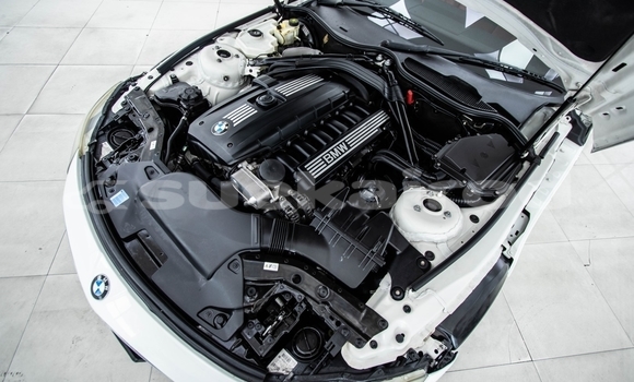 Buy Used BMW Z4 White Car in Nonthaburi in Nonthaburi Buy Used BMW Z4 White Car in Nonthaburi in Nonthaburi