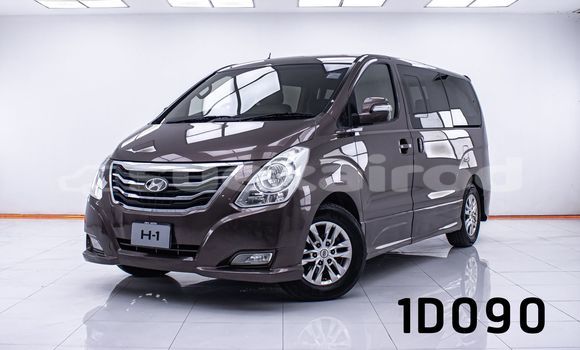 Buy Used Hyundai Starex (H-1) Brown Car in Bangkok in Bangkok