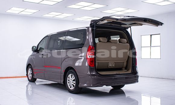 Buy Used Hyundai Starex (H-1) Brown Car in Bangkok in Bangkok Buy Used Hyundai Starex (H-1) Brown Car in Bangkok in Bangkok