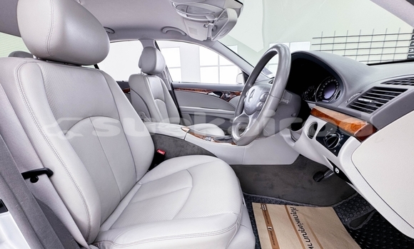 ซื้อ รถมือสอง Mercedes‒Benz E–Class อื่น ๆ รถยนต์ ใน %{เมือง} ใน นนทบุรี ซื้อ รถมือสอง Mercedes‒Benz E–Class อื่น ๆ รถยนต์ ใน %{เมือง} ใน นนทบุรี