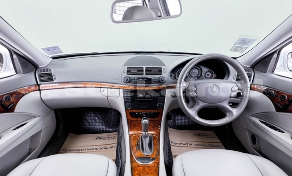 ซื้อ รถมือสอง Mercedes‒Benz E–Class อื่น ๆ รถยนต์ ใน %{เมือง} ใน นนทบุรี ซื้อ รถมือสอง Mercedes‒Benz E–Class อื่น ๆ รถยนต์ ใน %{เมือง} ใน นนทบุรี