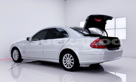 ซื้อ รถมือสอง Mercedes‒Benz E–Class อื่น ๆ รถยนต์ ใน %{เมือง} ใน นนทบุรี ซื้อ รถมือสอง Mercedes‒Benz E–Class อื่น ๆ รถยนต์ ใน %{เมือง} ใน นนทบุรี